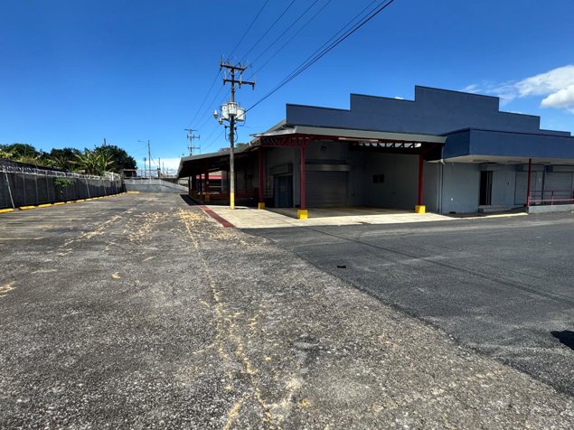 Alquiler de Bodega en Tibás in San Juan, Tibás, San José — $17,000