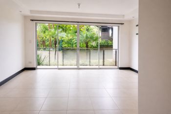 VENTA Apartamento más amplio que el promedio, con terraza  (MJ) en Granadilla, Curridabat, San José — $229,000 - Foto 5 de 7