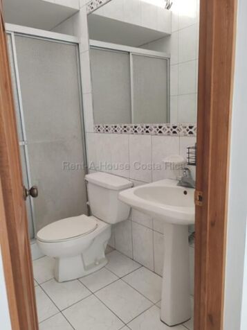 Venta | Elegante apartamento dúplex con amplios espacios en Tibás #26-2234 GS en Anselmo Llorente, Tibás, San José — $220,000