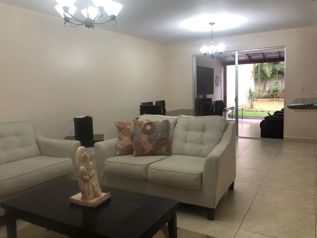 Se vende casa Barlovento c/4 parqueos y amplio jardín, Curridabat (AD) in Tres Ríos, La Unión, Cartago — $298,000 - Photo 4 of 21
