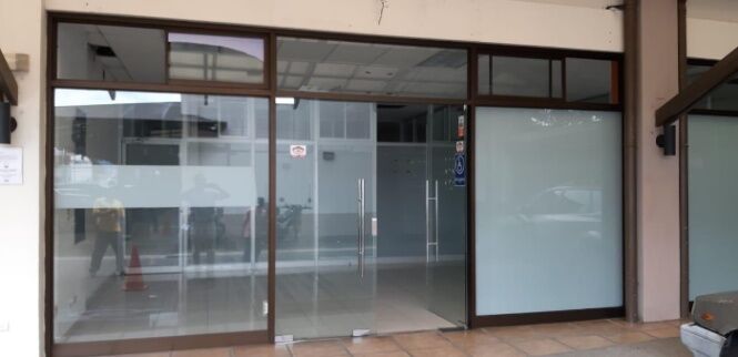 Local Comercial en Alquiler en Escazú, San José. RAH 23-258 in Escazú, San José — $3,400