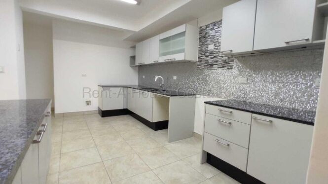 Alquiler de Casa en Piedades de Santa Ana. RAH 26-1088 en Piedades, Santa Ana, San José — $2,300