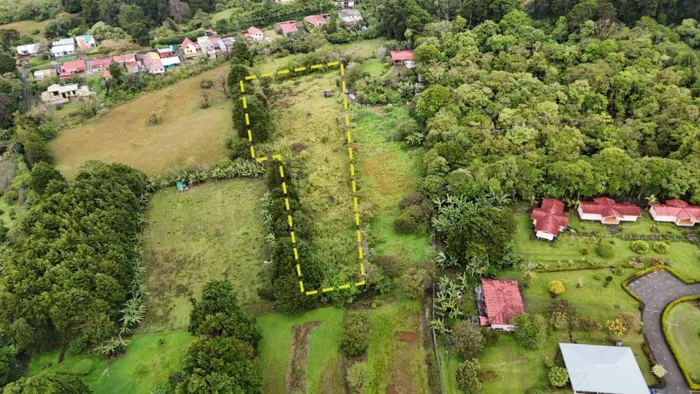 Lote con Potencial de Desarrollo en San Isidro de Heredia in San Isidro, Heredia — ₡ 162 000 000 - Photo 2 of 7