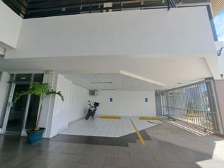 ALQUILER DE EDIFICIO DE LOCALES COMERCIALES, MORAVIA, PLAZA DORADA in San Vicente, Moravia, San José — 800 000 ₡ - Photo 4 of 23