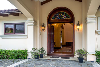 Casa de Lujo en Bosques de Lindora, a la Venta o en Alquiler in Pozos, Santa Ana, San José — $995,000 - Photo 5 of 61