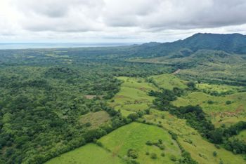 En Venta Proyecto para Desarrollo Río Bongo JQ en Bejuco, Nandayure, Guanacaste — $5,880,000 - Foto 4 de 37