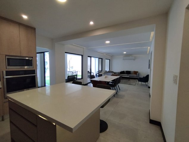 Se Vende (Venta) Casa en Los Laureles Escazú, Cod DP #1273 en San Rafael, Escazú, San José — $560,000