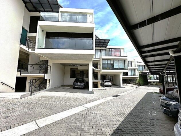 Alquiler de Apartamento en Montes de Oca, San José. RAH 26-213 en San Rafael, Montes De Oca, San José — ₡ 1 200