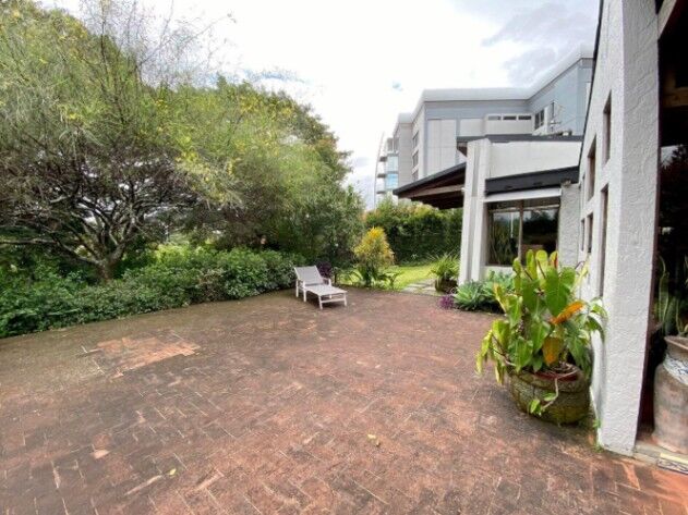 Venta de Acogedora Casa en Escazú / Mls. 25-1835 OFC JB en San Rafael, Escazú, San José — $800,000