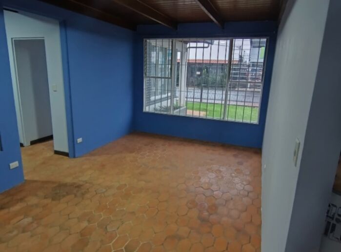 CÉNTRICA Y BELLA PROPIEDAD Y CASA EN SAN RAMÓN, ALAJUELA.  en San Ramón, Alajuela — ₡ 250 000 000