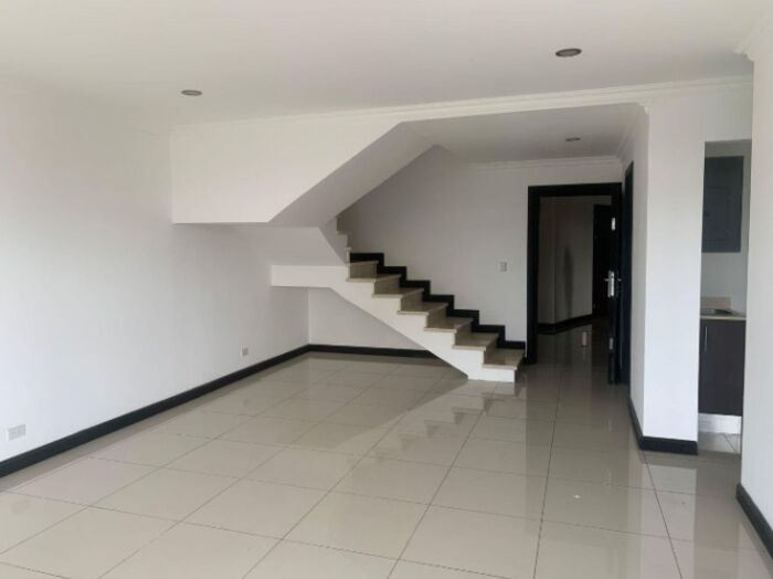APARTAMENTO EN VENTA,  , SANTA ANA, $260.000 Cod#26-1002 in Uruca, Santa Ana, San José — $260,000