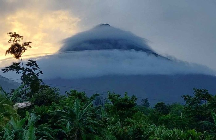 Finca con dos casas y espectacular vista al Volcán Arenal en Peñas Blancas, San Ramón, Alajuela — $399,000 - Foto 2 de 23