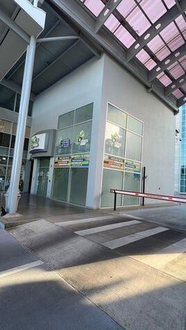 VENTA de limdo local comercial en Sta Ana //25-307 en Santa Ana, San José — $780,000