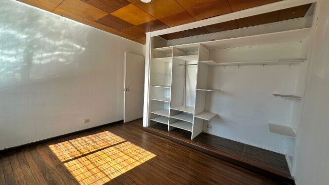 Venta Casa en Sabana Sur en Mata Redonda, San José — ₡ 230 000 000 - Foto 2 de 11
