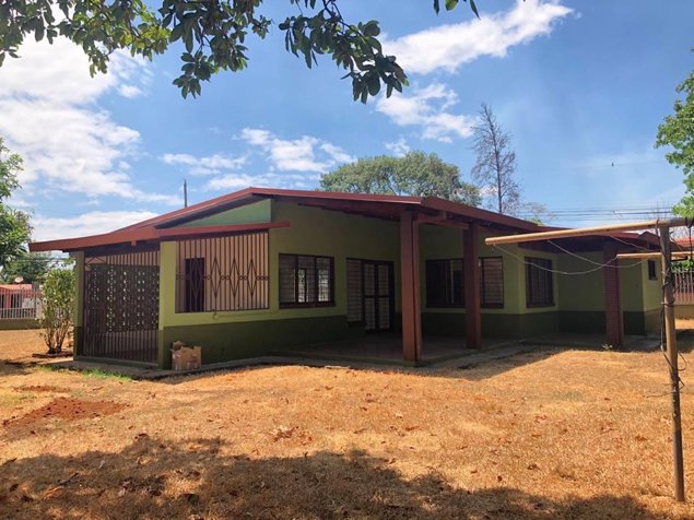 VENTA DE CASA, PUNTARENAS, ESPARZA en Espíritu Santo, Esparza, Puntarenas — ₡ 115 000 000