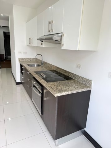 Alquiler de Apartamento en Escazú in Escazú, San José — $1,300