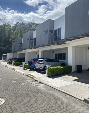 Tu casa en un Club Privado in Brasil, Santa Ana, San José — $185,000