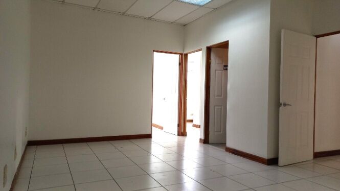 Alquiler de Magnifica Oficina en Curridabat / Mls. 24-1304 OFC JB in Sánchez, Curridabat, San José — $1,933