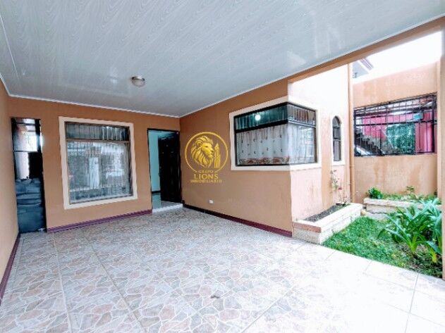 🌺 Venta de Moderna y Amplia Casa con Excelente Ubicación en Paraíso, Cartago 💐 in Paraíso, Cartago — ₡ 82 000 000