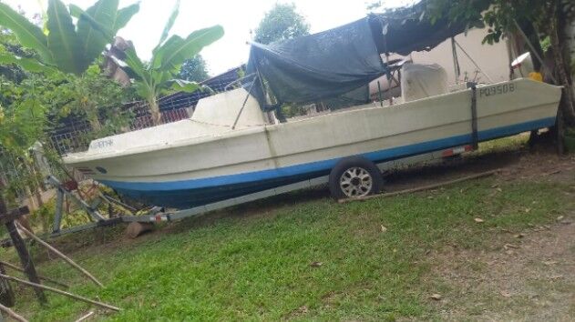Venta de Bote en Savegre, Quepos, Puntarenas — ₡ 10 000 000