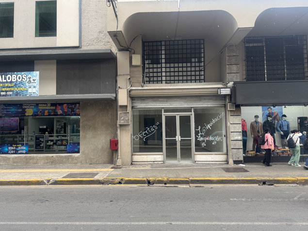 LOCAL EN EL CENTRO DE SAN JOSE, AVENIDA 1. en Carmen, San José — $2,500