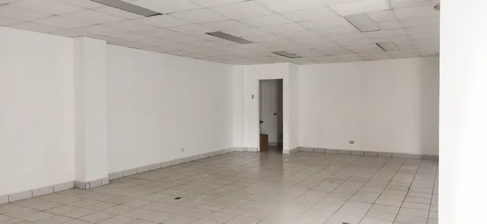 Edificio en Venta en Moravia, Financiamiento Propio - 5PJG9790644 en San Vicente, Moravia, San José — $1,300,000
