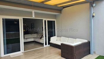 Alquiler de Casa en San Rafael de Escazú. RAH 27-385 en San Rafael, Escazú, San José — $2,200 - Foto 3 de 16