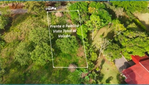 Lote de 600m2 en Altos de Monterrey Vista 360 en La Fortuna, San Carlos, Alajuela — ₡ 48 000 000