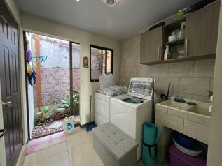 Venta de Casa en Zapote, San José. RAH 27-438 in Zapote, San José — 71 000 000 ₡ - Photo 5 of 14