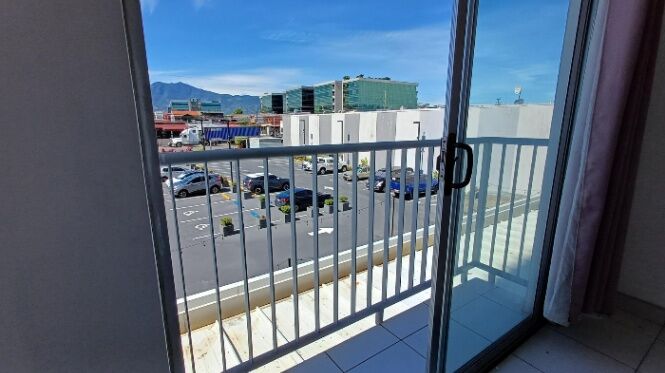 Se vende apartamento en Ulloa Heredia 26-466 in Ulloa, Heredia — $139,500
