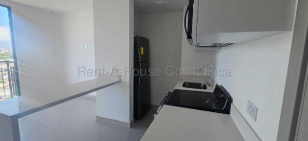 Apartamento nuevo en alquiler con línea blanca cerca de Zapote y San Pedro #26-2190 GS in San Sebastián, San José — $1,200