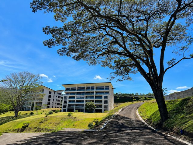 Apartamento en alquiler en Condominio el Canal en Grecia in Grecia, Alajuela — $1,250 - Photo 2 of 39