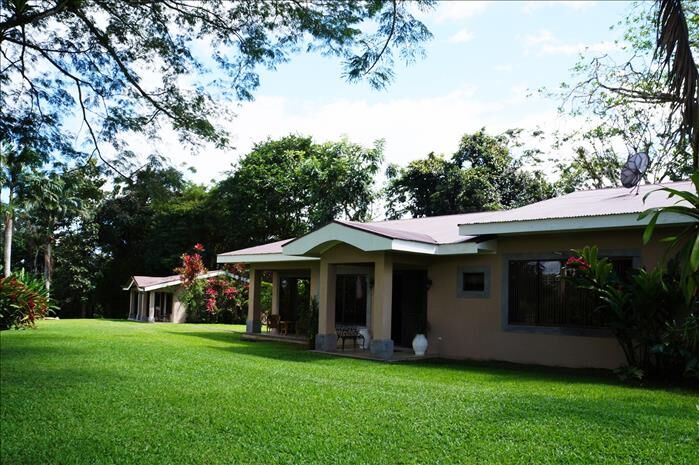 ALQUILER DE CASA COMERCIAL ALAJUELA, SAN CARLOS, LA FORTUNA en La Fortuna, San Carlos, Alajuela — $3,000