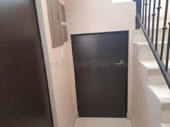 Se alquila casa en El Coyol Alajuela 27-191 in San José, Alajuela — $1,800 - Photo 5 of 23