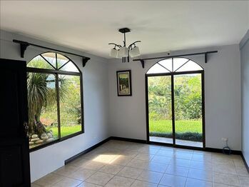 Hermosa Casa  in San Vito, Coto Brus, Puntarenas — $145,000 - Photo 5 of 15