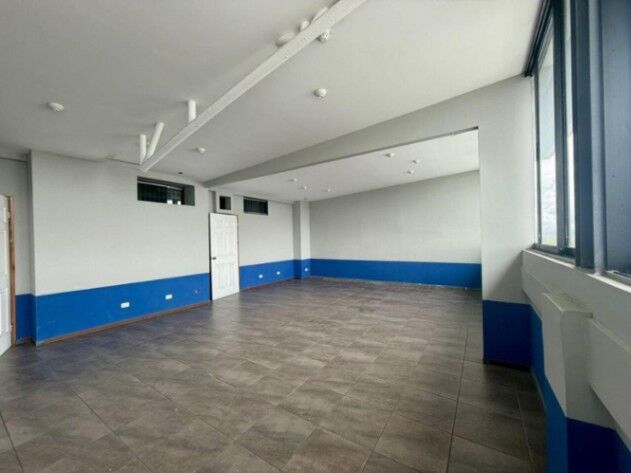 Se alquila local comercial Plaza Rubí, Heredia #26-585 in San Francisco, Heredia — $1,356