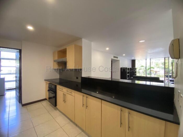 Alquiler de Apartamento Completamente Amoblado en Pozos de Santa Ana 26-1929 en Pozos, Santa Ana, San José — $1,300