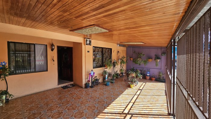 Venta de casa en Tres Ríos en Tres Ríos, La Unión, Cartago — ₡ 77 000 000 - Foto 2 de 35