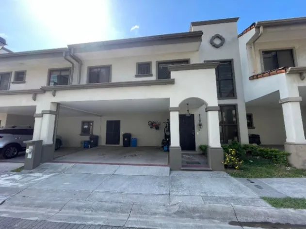 Venta de Casa en Ulloa, Heredia. RAH 25-1897 in Ulloa, Heredia — $190,000