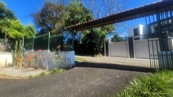 Venta de Casa en Grecia en Amplio Terreno con Jardines in San José, Grecia, Alajuela — 150 000 000 ₡ - Photo 5 of 11