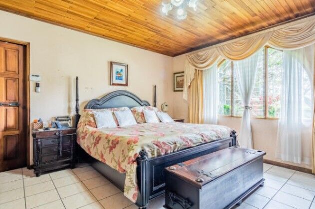 MLS-25-663 LS VENTA QUINTA LA GARITA ALAJUELA CONTACTENOS AL # 86127562 en Garita, Alajuela — $1,000,000
