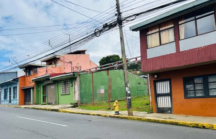 Venta de Lote en el Centro de Heredia. RAH 27-840 USO DE SUELO MIXTO in Barva, Heredia — ₡ 58 000 000