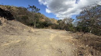 1.4 Hectáreas en Nuevo Colón, Guanacaste – 92 m de Frente a Calle en Sardinal, Carrillo, Guanacaste — $980,000 - Foto 2 de 15