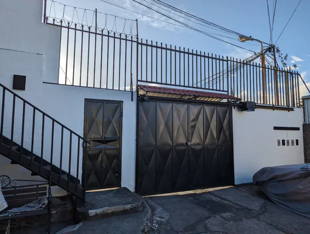 FOR SALE: 5-APARTMENT BUILDING, SAN CAYETANO, SAN JOSÉ AS 1160 in Occidental, Cartago — $325,000 - Photo 2 of 10