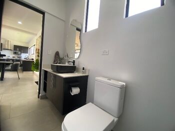 Venta de Casa de Lujo en Condominio    26-522 en San Rafael, Escazú, San José — $335,000 - Foto 4 de 17