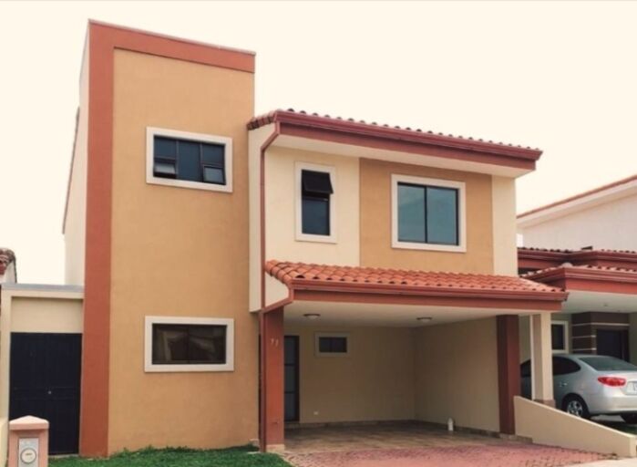 Casa NUEVA en condominio - Santo Domingo, Heredia - 3 habitaciones en Santo Tomás, Santo Domingo, Heredia — ₡ 120 000 000