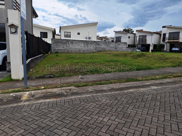 Hermoso lote en san isidro alajuela condo! in San Isidro, Alajuela — ₡ 33 500 000 - Photo 3 of 9