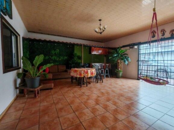 MLS-26-347 VENTA CASA MERCED SAN JOSE en Merced, San José — $175,000