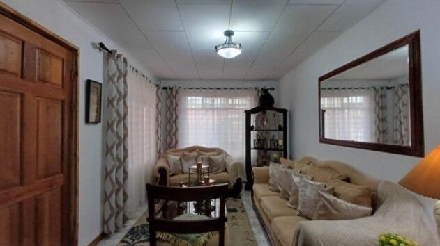 MLS-26-244 LS VENTA CASA CON APARTAMENTO GOICOECHEA SAN JOSE in Ipís, Goicoechea, San José — $196,000
