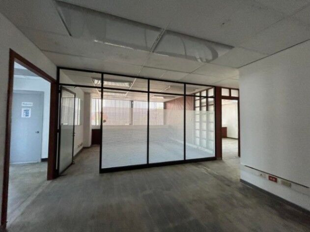 LOCAL COMERCIAL EN ALQUILER EN EDIFICIO OMNI SAN JOSÈ in Carmen, San José — $6,015